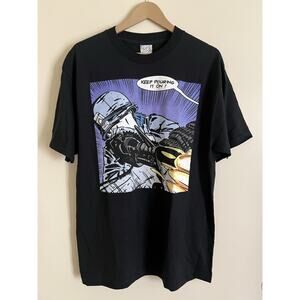 RARE Vintage Y2K Rogue Status Keep Pouring It On “The Man” Gun Comic T Shirt L